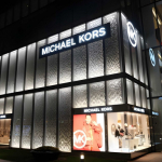 Michael Kors, 45 anni: la nuova campagna celebra le icone di New York